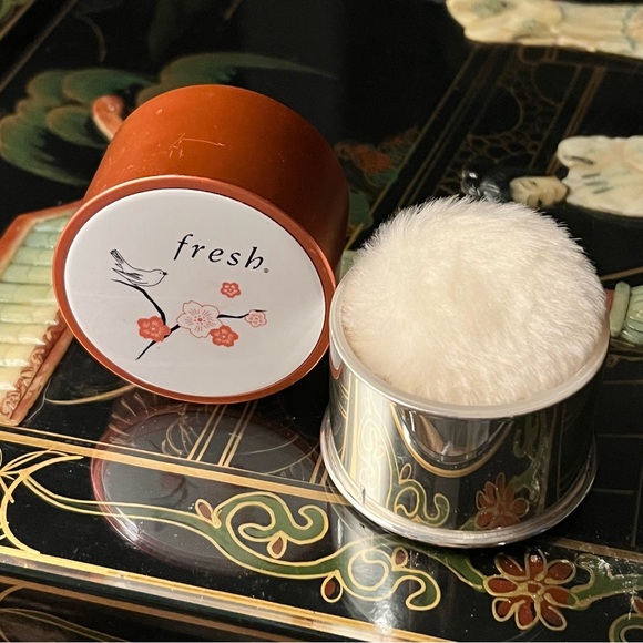 New fresh Memoirs of a Geisha Shimmer Powder w/ crushed pearl 2005 discontinued - Picture 6 of 8